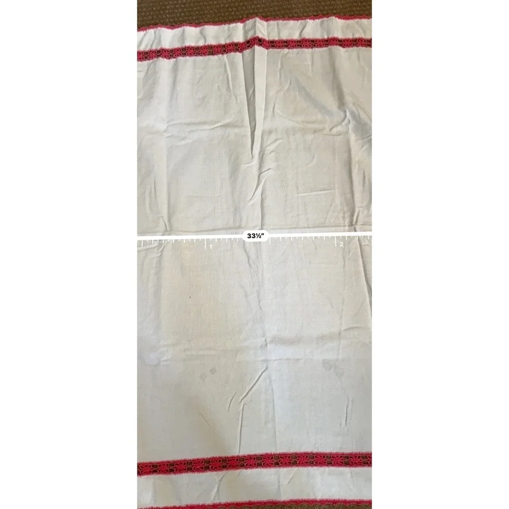 Vintage White Linen Tablecloth Hot Pink Crochet Lace Floral Inset 44x33.5 Boho